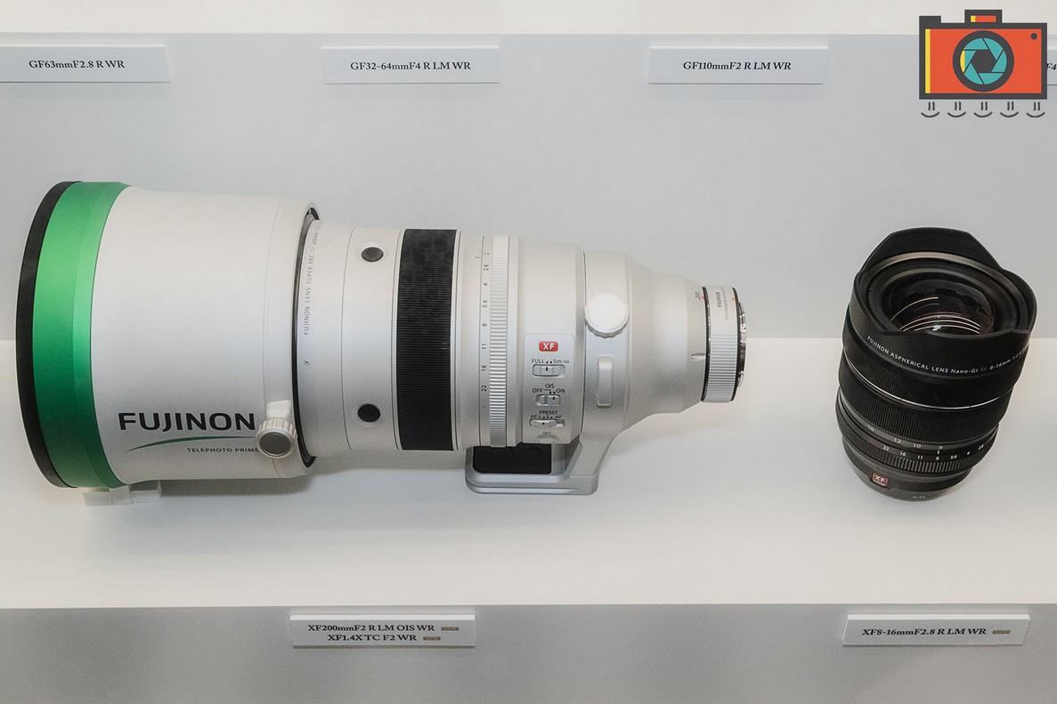 Fujifilm XF 200mm f/2 R LM OIS WR + Fujifilm XF 8-16mm f/2.8 R LM WR